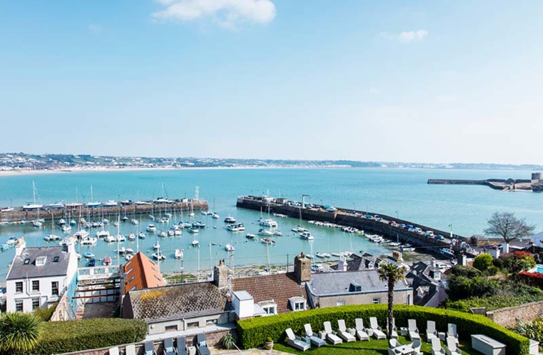 hotelzimmer mit meerblick jersey